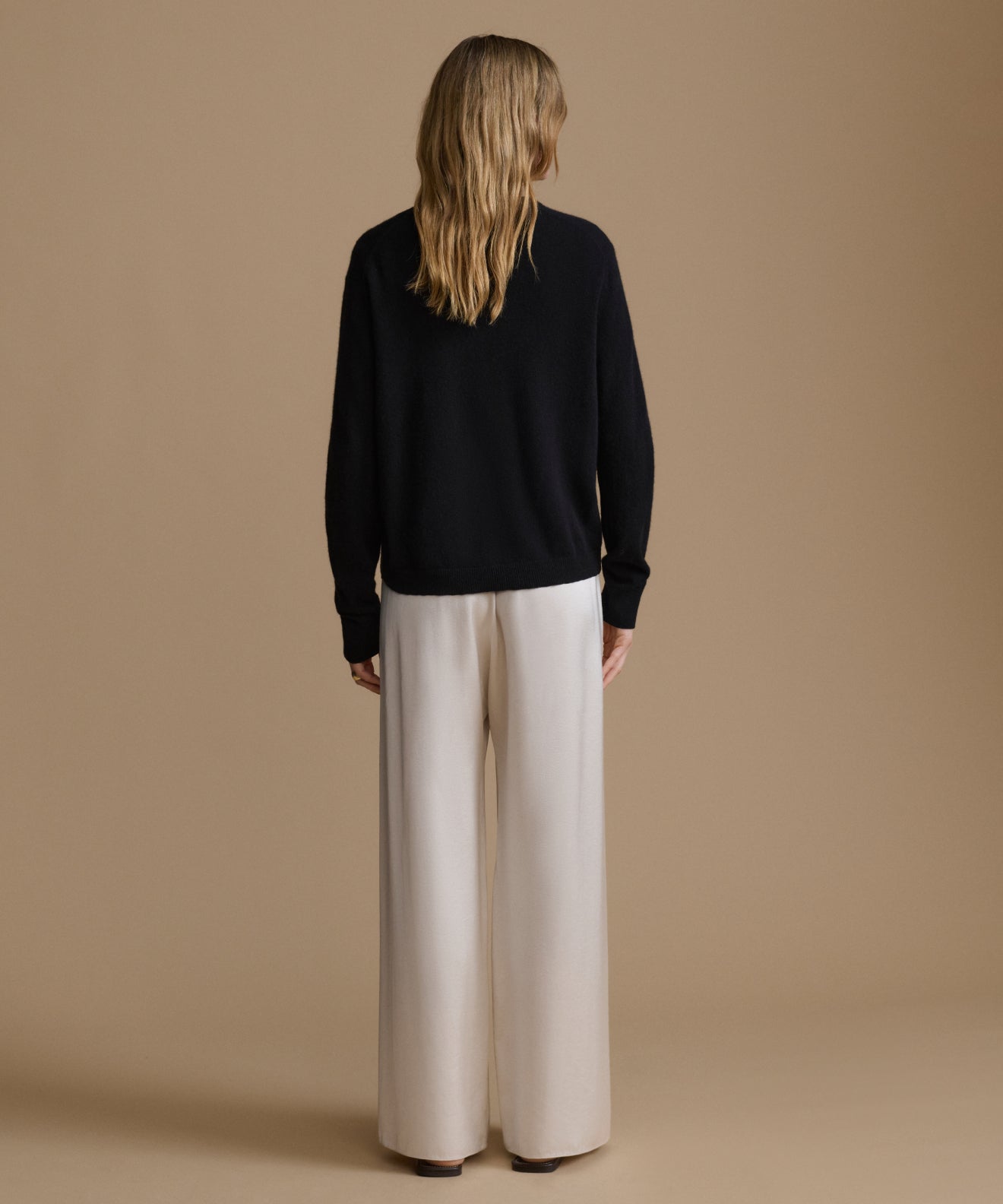 Flynn Cashmere V-Neck