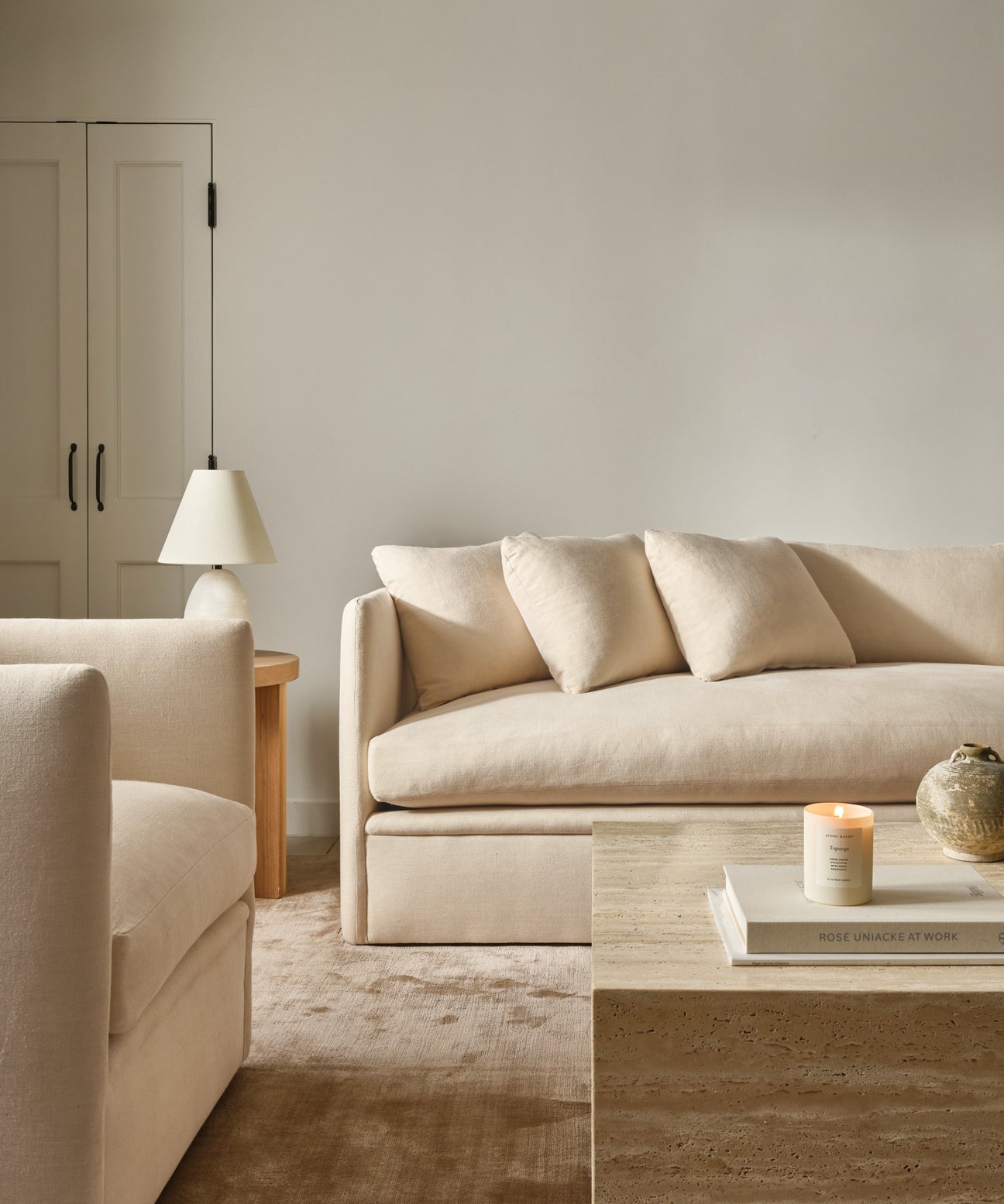 Dume Sofa