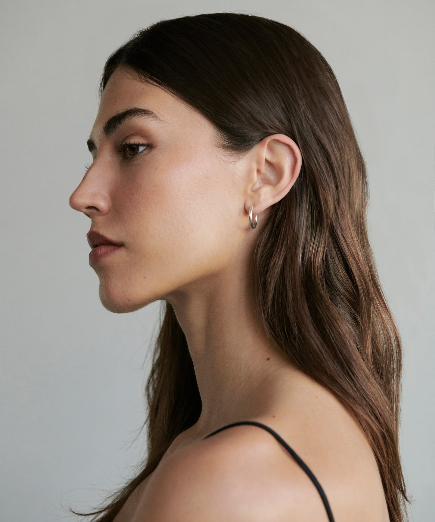 Medium Eloise Hoops