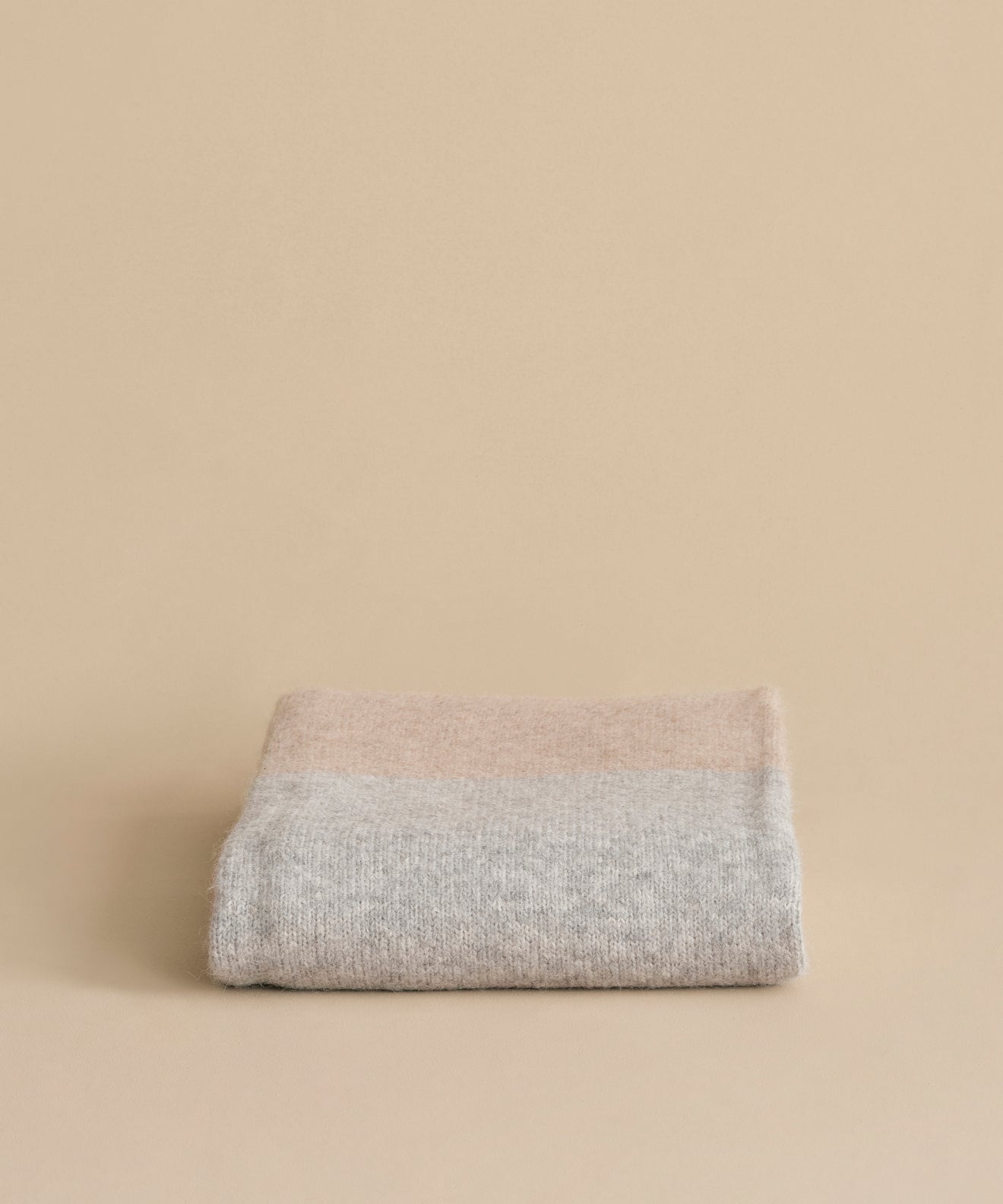 Alpaca Colorblock Throw