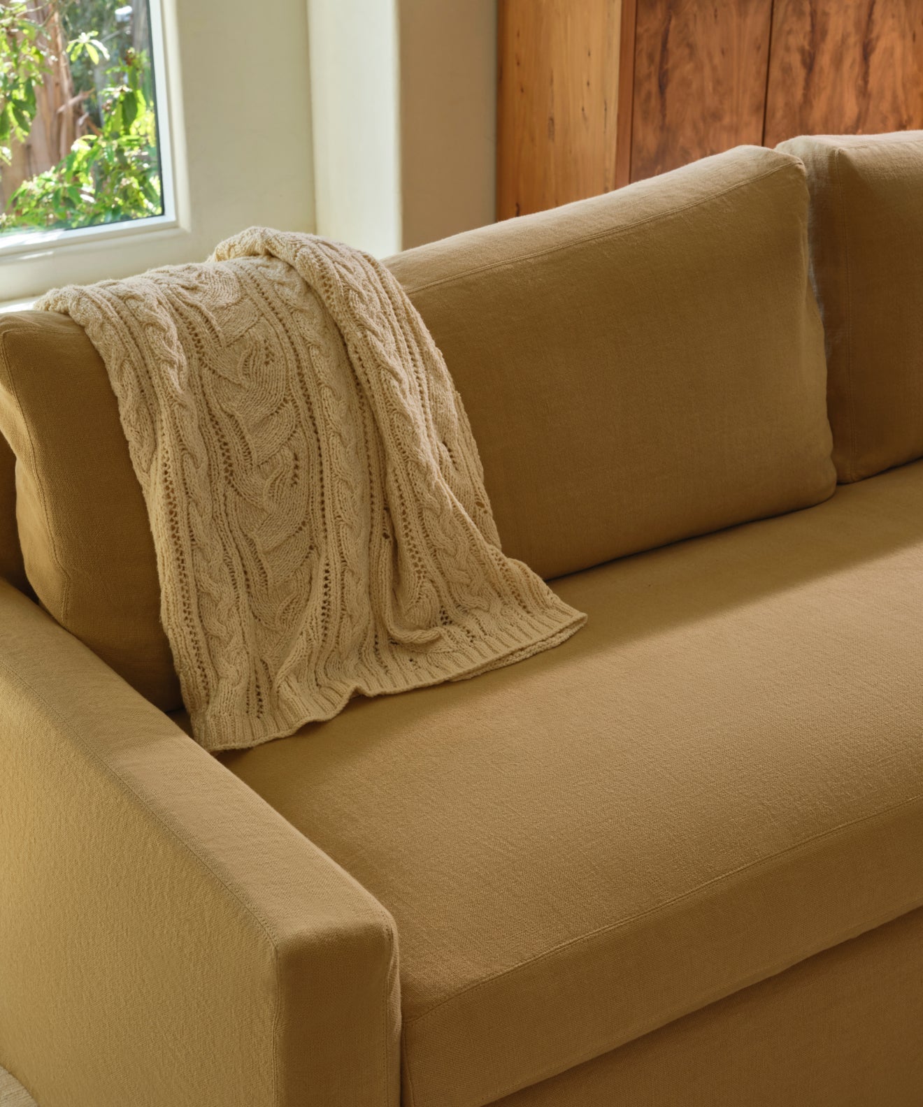Audrey Throw