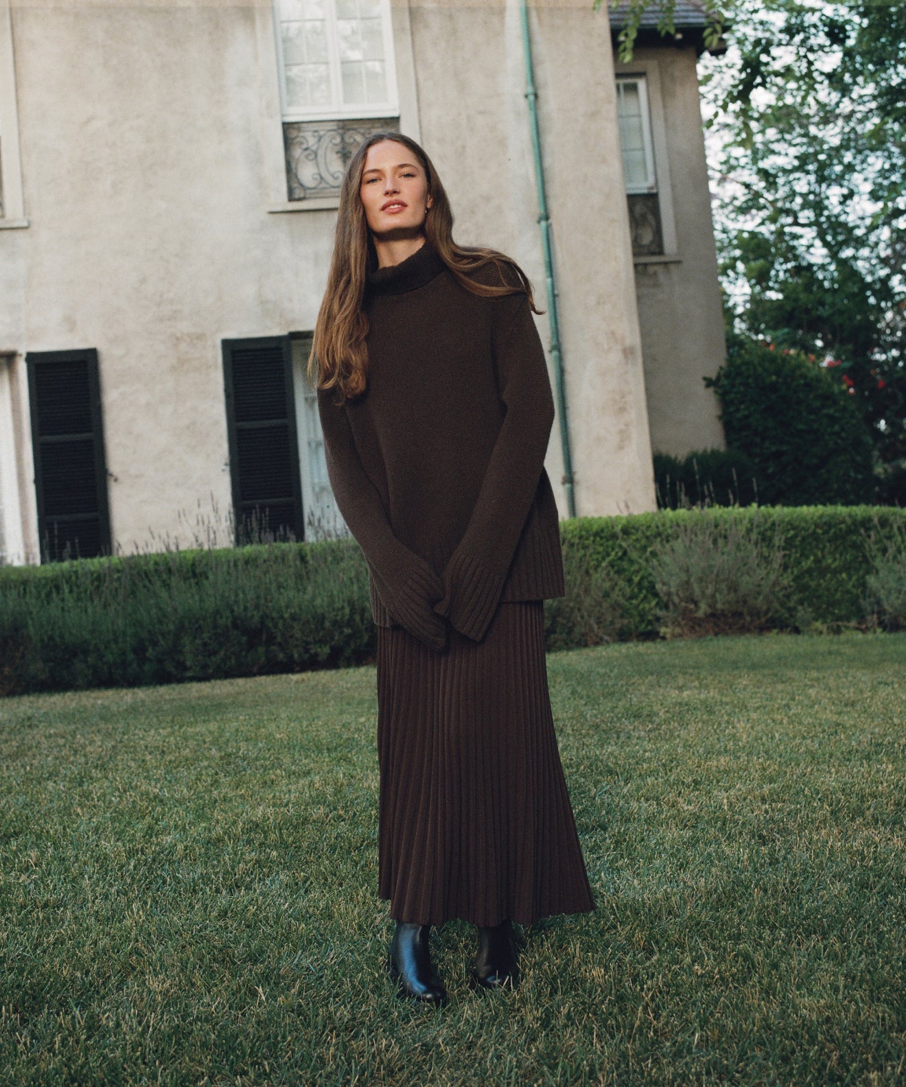 Cashmere Jet Turtleneck