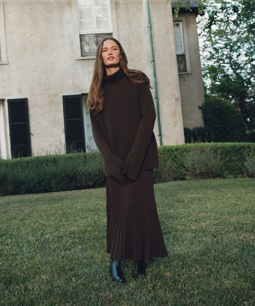 Cashmere Jet Turtleneck