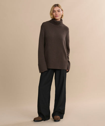 Cashmere Jet Turtleneck