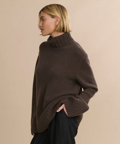 Cashmere Jet Turtleneck