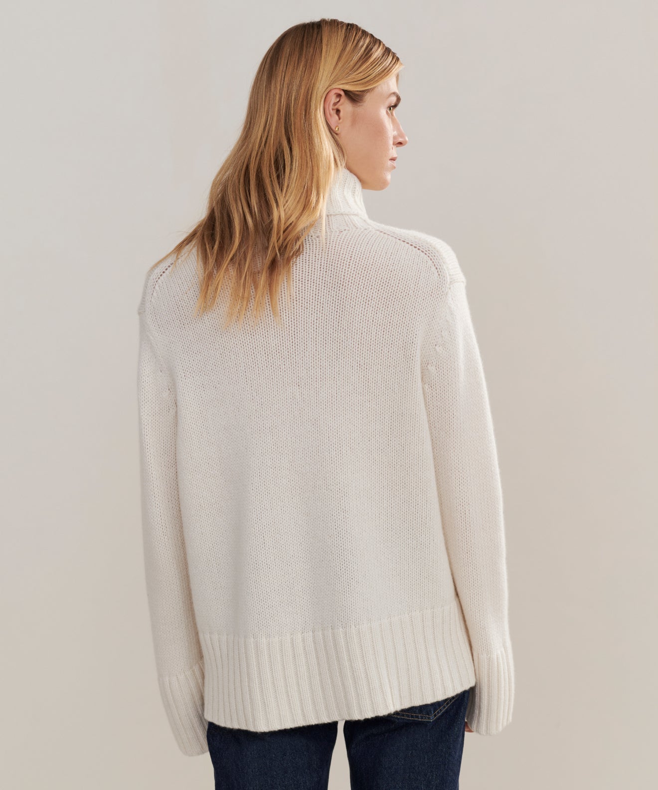 Cashmere Jet Turtleneck