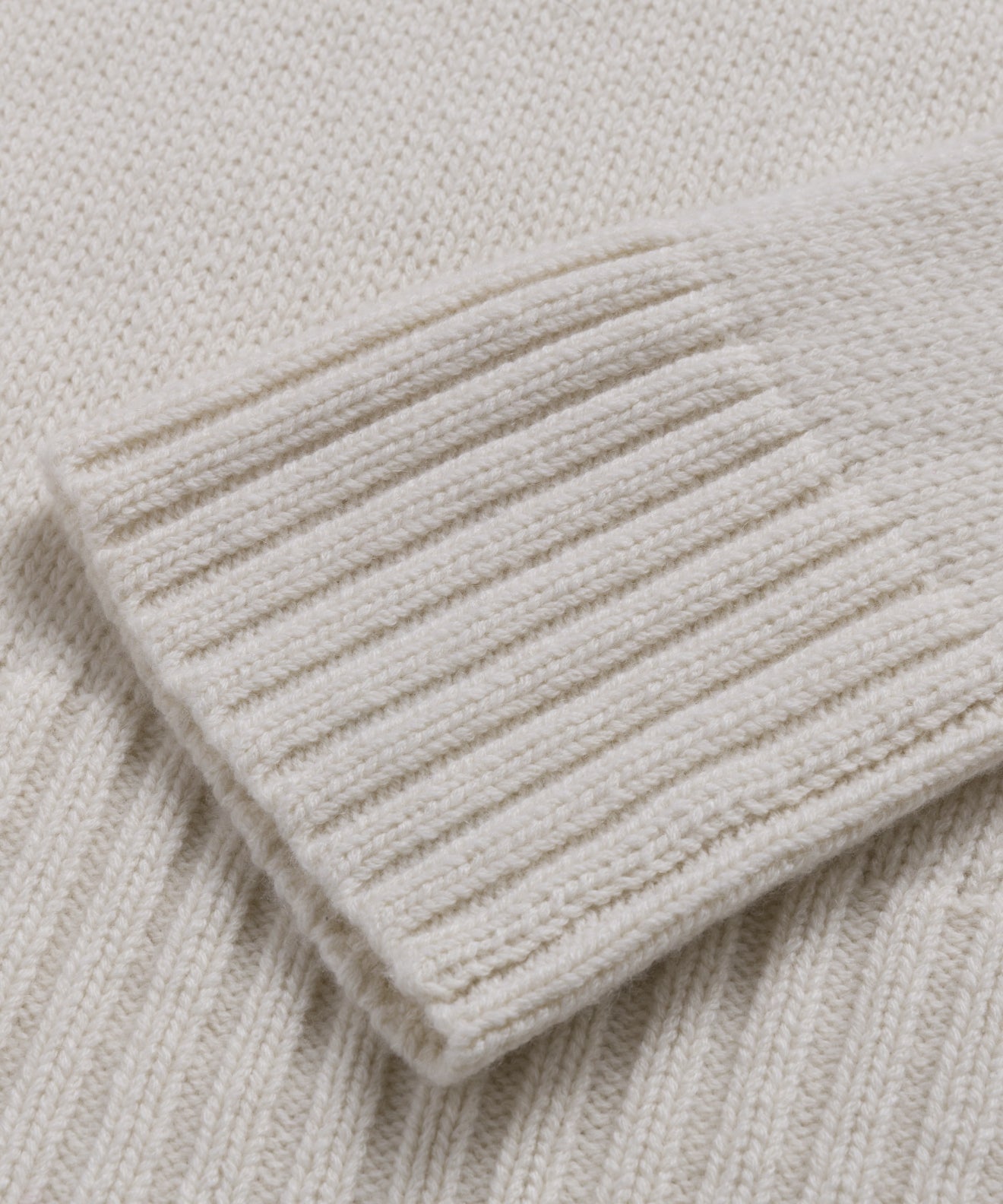 Cashmere Jet Turtleneck