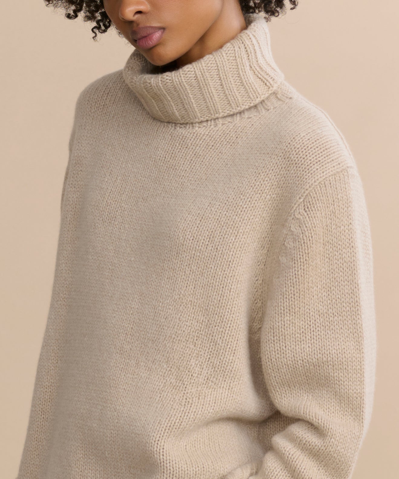 Cashmere Jet Turtleneck