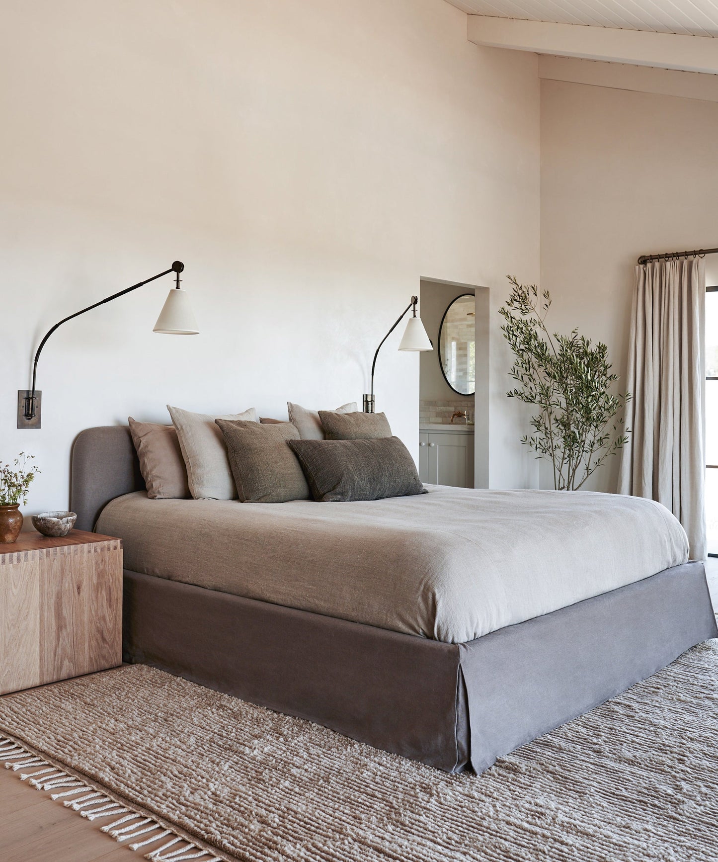 Cove Bed Slipcover