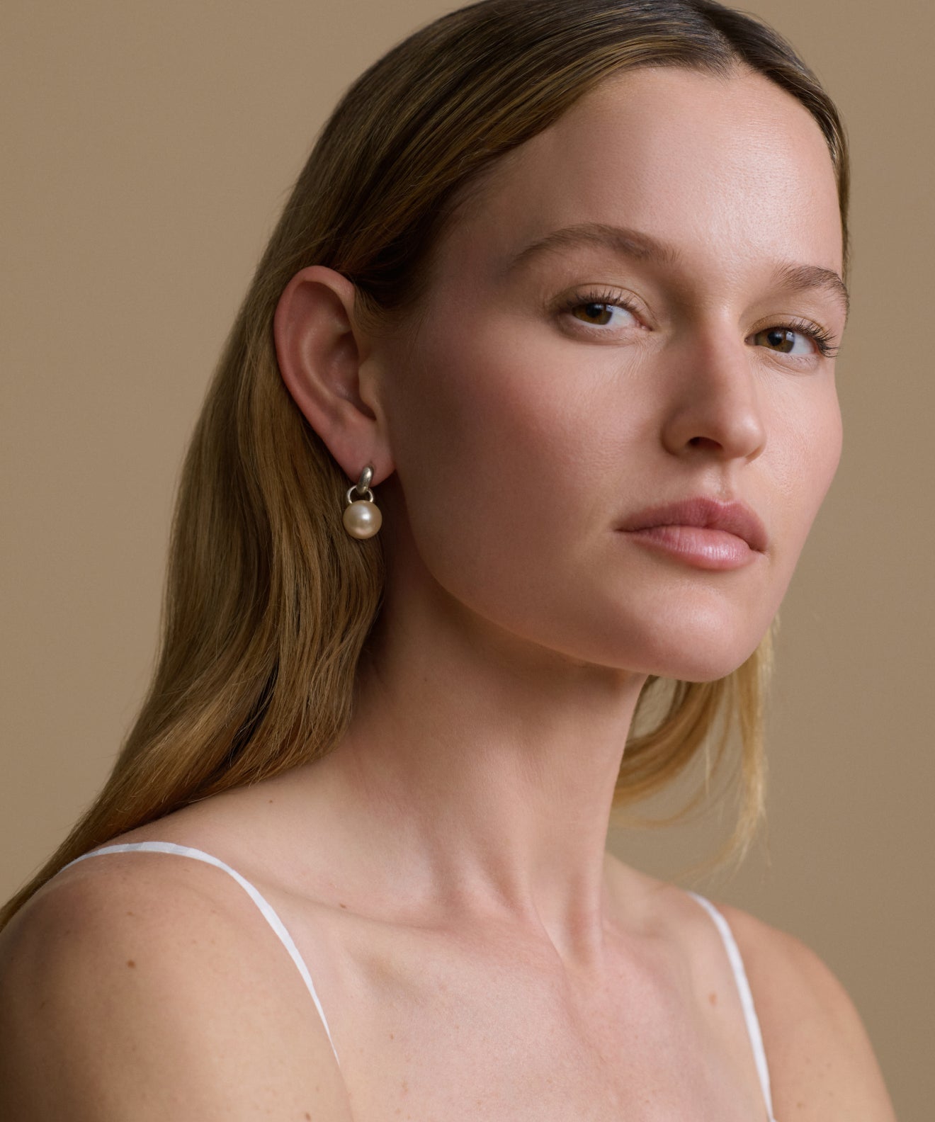 Everyday Pearl Earrings