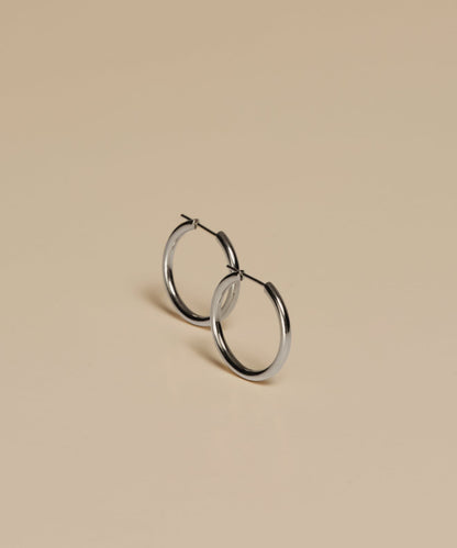 Medium Eloise Hoops