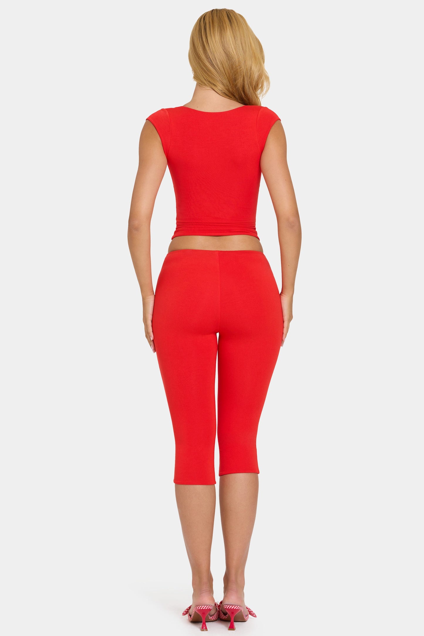 Modal Capri Leggings in Cherry