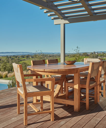 Outdoor Montecito Oval Dining Table