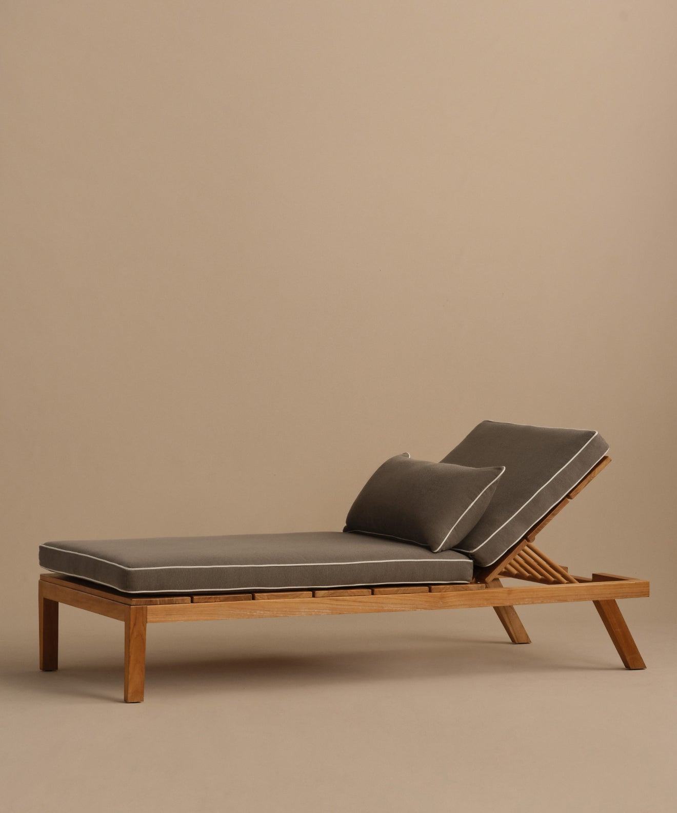 Outdoor Vista Lounge Chair