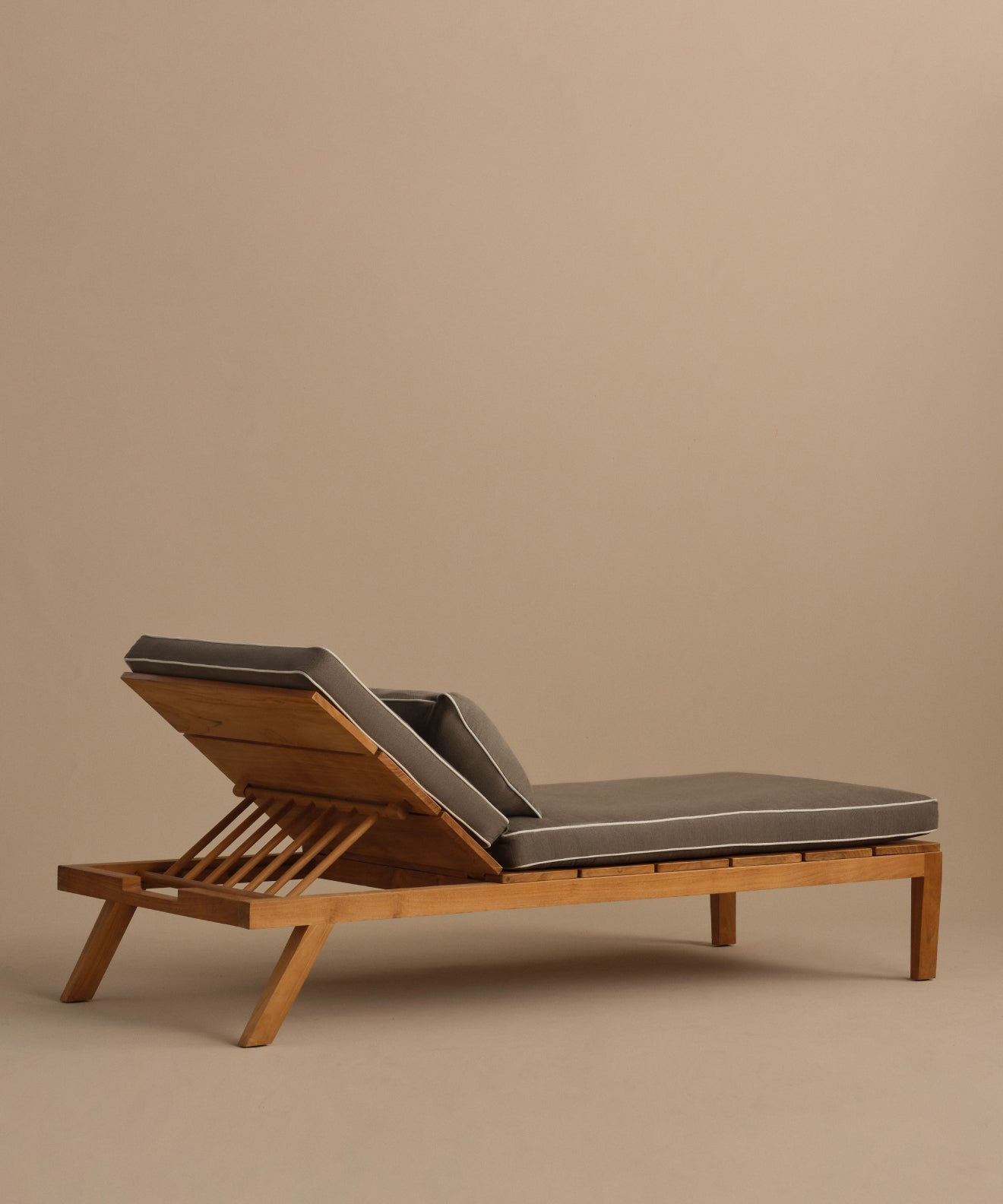 Outdoor Vista Lounge Chair