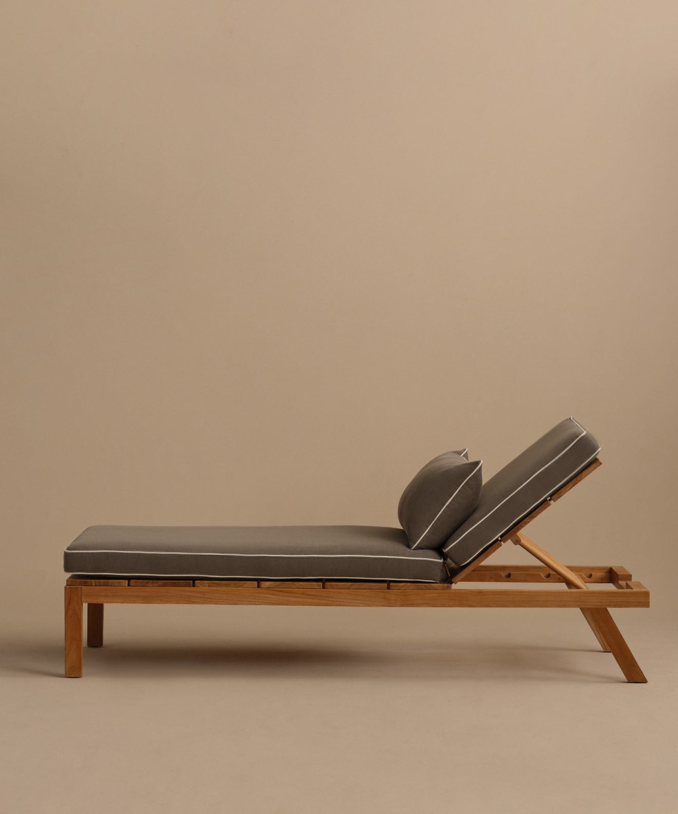 Outdoor Vista Lounge Chair