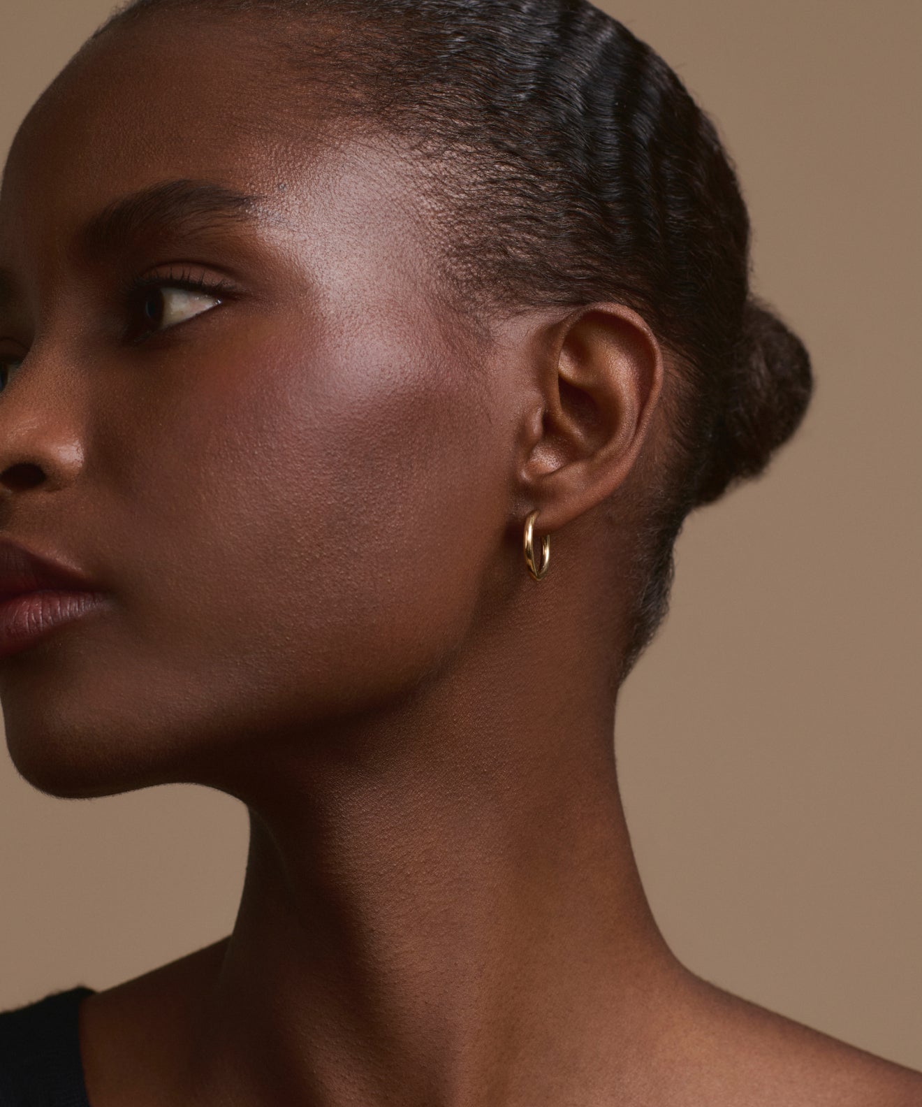 Small Eloise Hoops