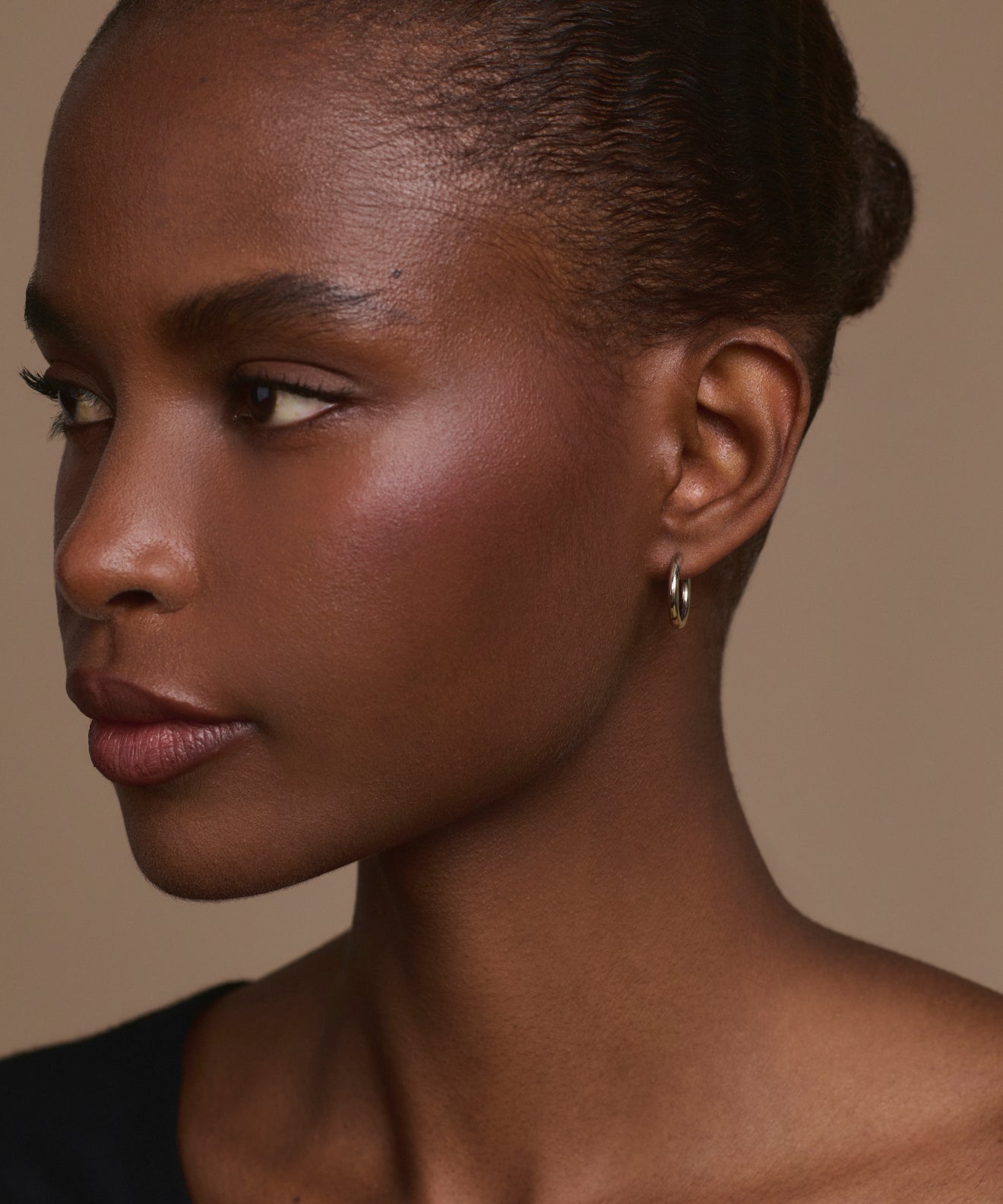 Small Eloise Hoops