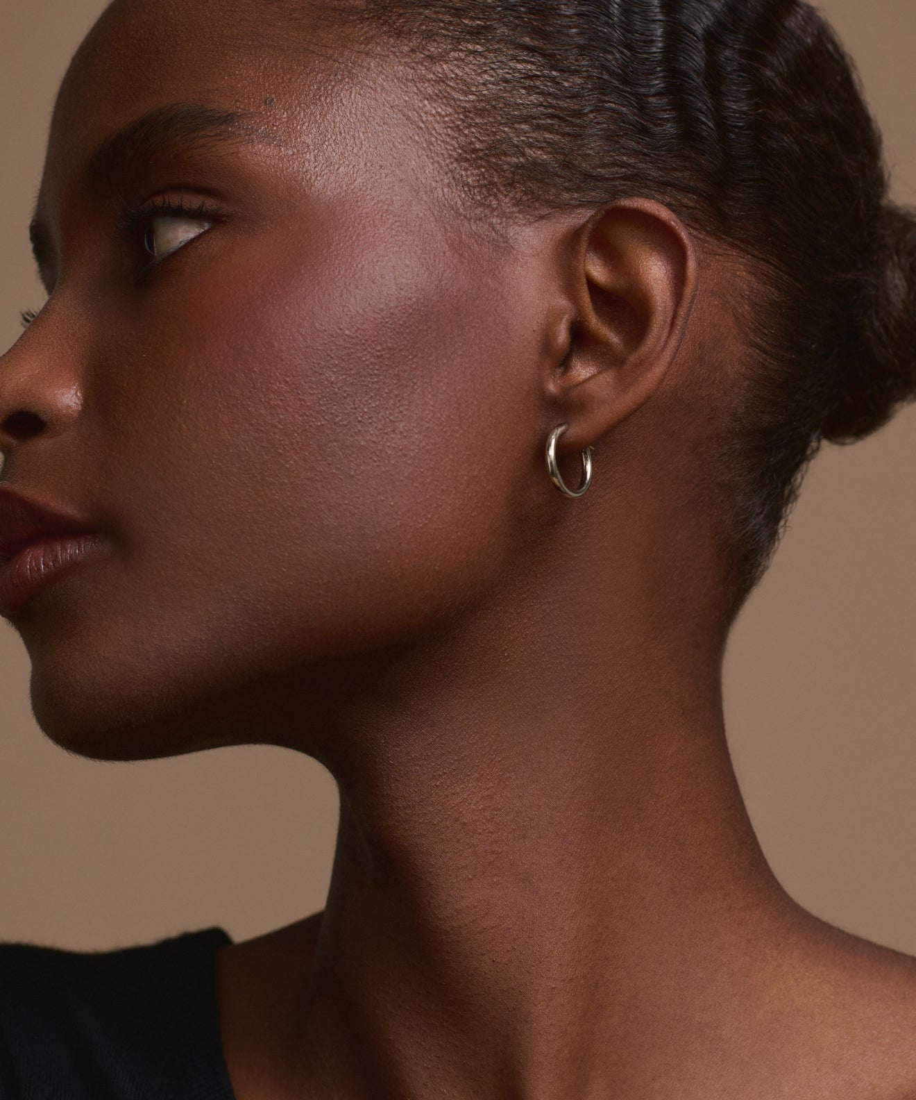 Small Eloise Hoops